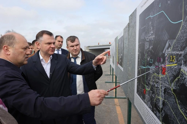 Слюсарь требовал доделать работы на Вавилова до конца года | Источник: пресс-служба администрации Ростова