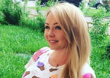 Дарья Пынзарь учит женщин правильно кормить грудью