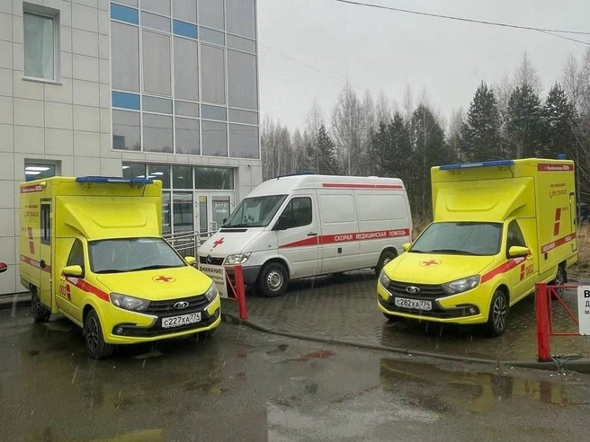 Автопарк медицинского центра «Наркология» пополнился маневренными желтыми скорыми | Источник: медицинский центр «Наркология»