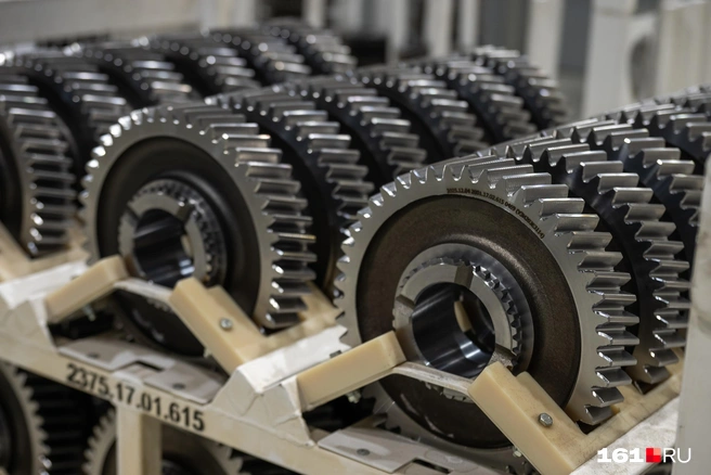 В итоге получаются готовые шестерни | Источник: Евгений Вдовин / 161.RU