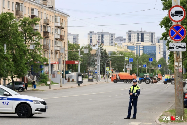 Действуют ограничения с 7 до 14 часов  | Источник: Михаил Шилкин