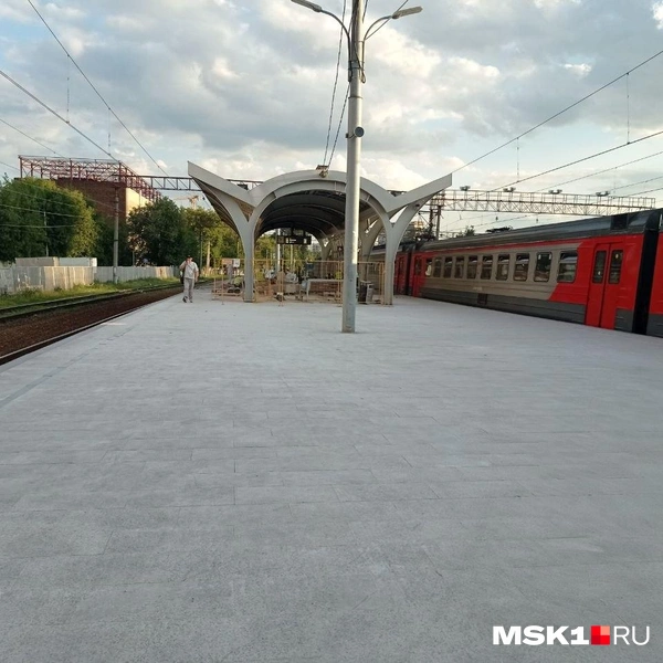 Электрички продолжают курсировать по расписанию | Источник: TransportationArtem
