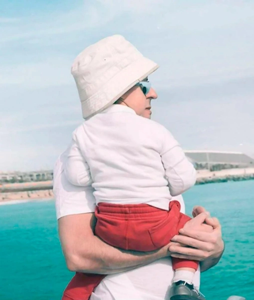 Смешная оптическая иллюзия для отцов и детей | Источник: Reddit