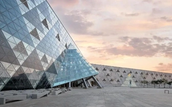 В Египте открылся самый дорогой музей в мире: Великий Египетский музей впервые показал сокровища Тутанхамона