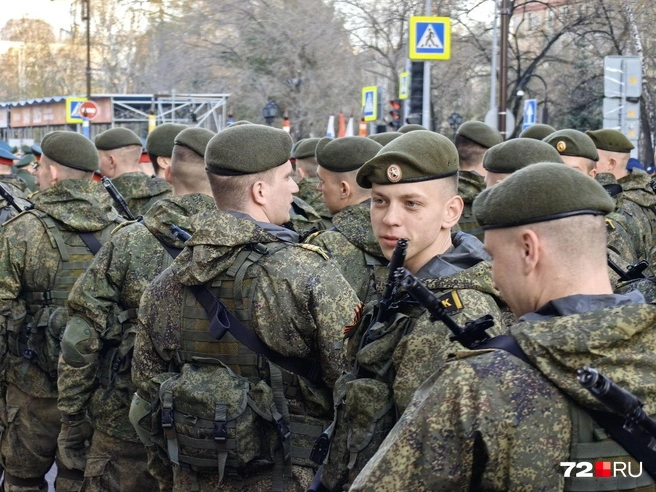 Волнительно. Но парни тщательно это скрывают. Ведь получается, да?  | Источник: Юлия Мальцева / 72.RU 