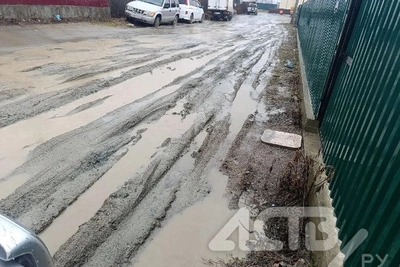 Жители Южно-Сахалинска просят вернуть трубу для отвода талых вод