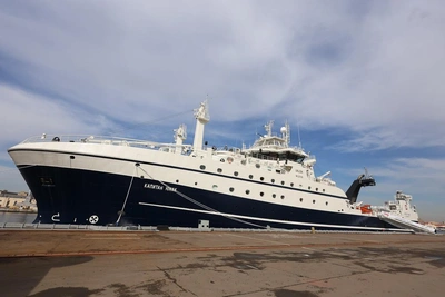 «Капитан Юнак» вышел в море, верфь судится на 5,5 млрд