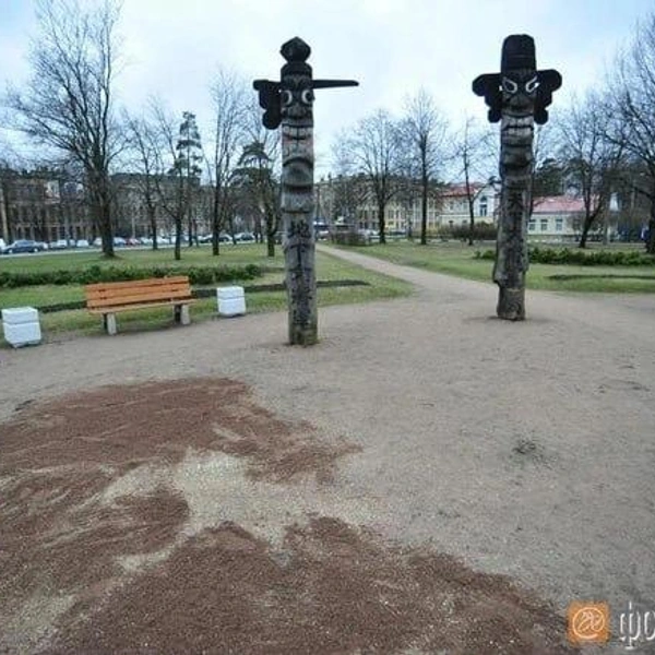 В Корее такие фигуры исторически считались защитниками от несчастий и злых духов. | Источник: Сергей Николоев / FONTANKA.RU