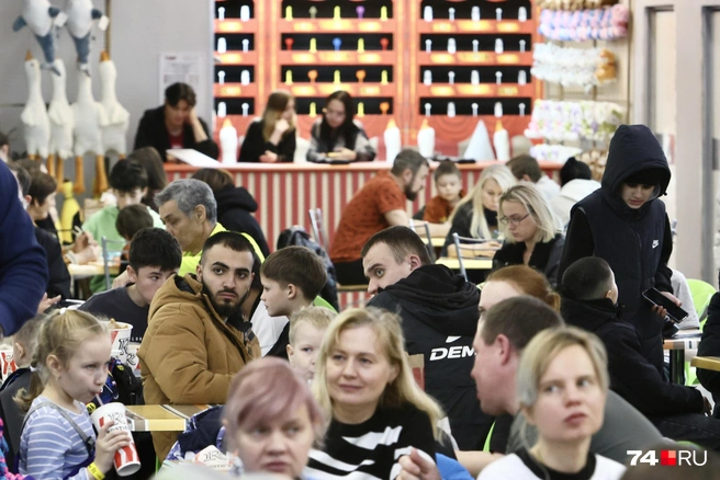 Посетители с любопытством слушали выступающих | Источник: Наталья Лапцевич