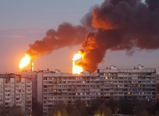В Москве загорелся нефтеперерабатывающий завод (видео) | ya62.ru