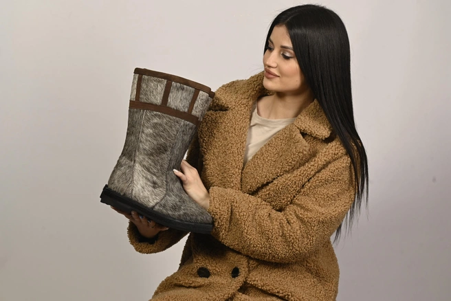 Тюменские модницы уже присмотрелись к теплым кисам | Источник: «Кисы Якутские»