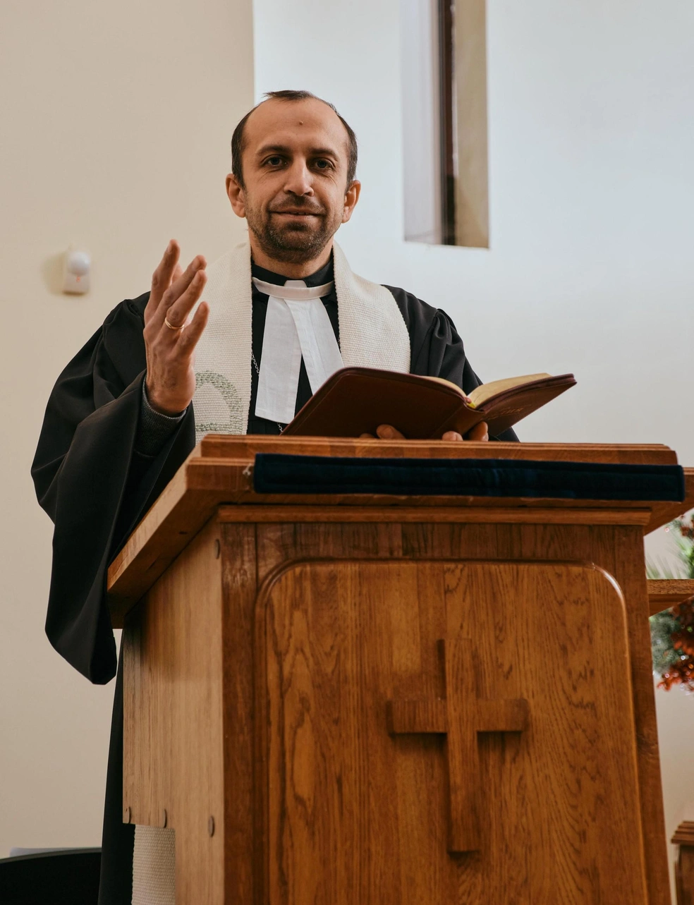 Александр во время воскресной проповеди | Источник: предоставлено героем материала