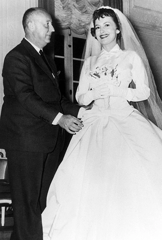 Кристиан Диор и актриса Оливия де Хэвилленд, 1956 год