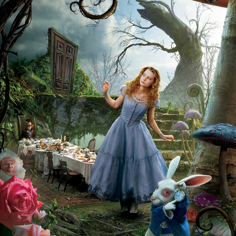 Алиса в стране чудес фильм 2010 Постер