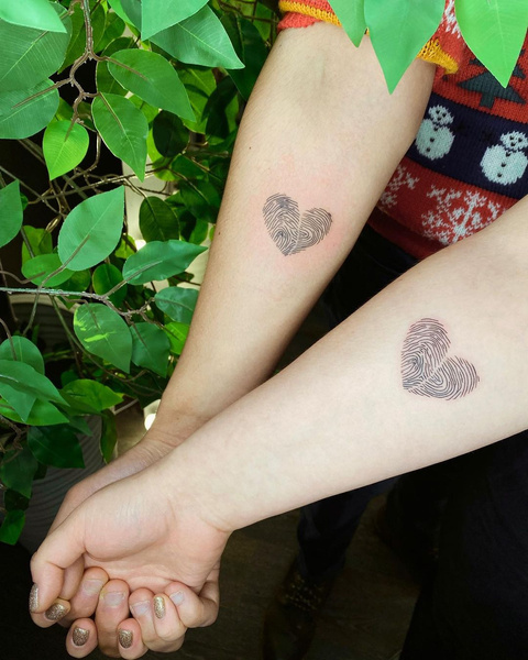 Модные парные тату: 10 идей красивых татуировок для влюбленных