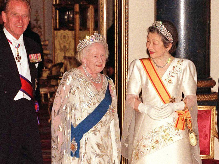 Парад тиар в Лондоне: три самых роскошных украшения британской и японской королевских семей