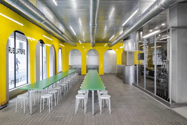 Ресторан быстрого питания в Мадриде | Источник: Мару Серрано