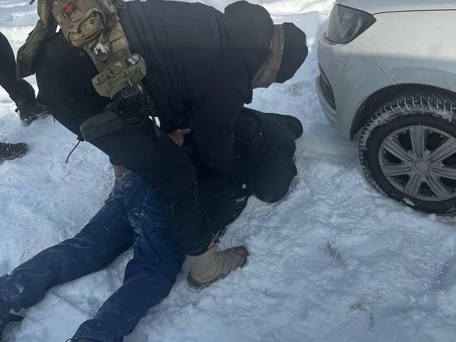 Преступников задержали при попытке похитить очередной автомобиль | Источник: УМВД Екатеринбурга 