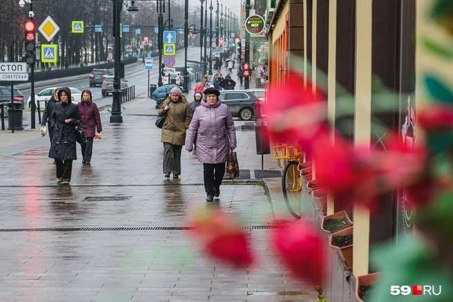В Перми этой осенью довольно тепло, но погоду время от времени портят дожди | Источник: Тимофей Калмаков / 59.RU