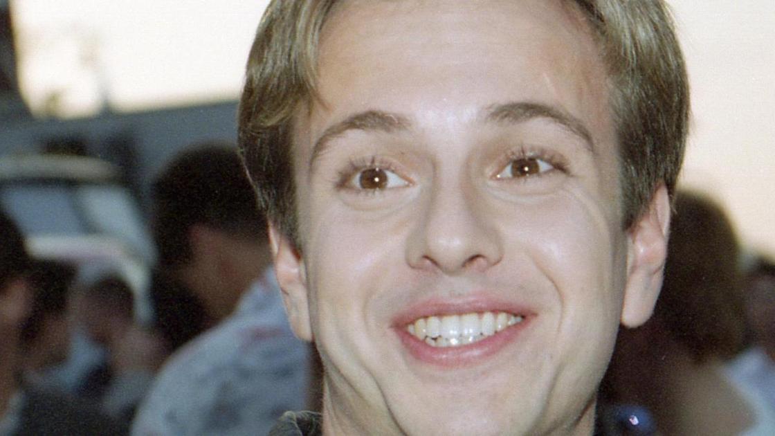 Губин вышел на связь после годового молчания&nbsp;&mdash; артист рассказал Woman.ru, как живет