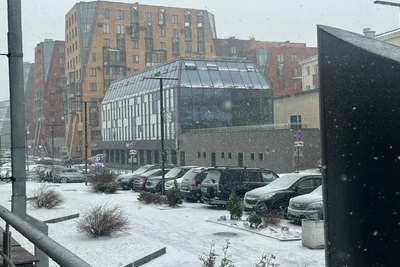 Архангельск заметает: снег и ветер до 20 м/с