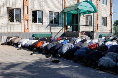 Курбан-байрам в Волгограде: живые бараны и всеобщий намаз