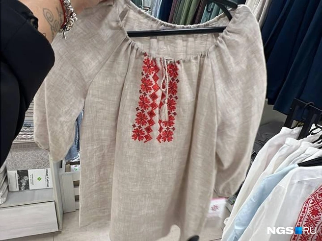  В «Первом национальном торговом доме» можно найти всё: от одежды из льна и трикотажа до посуды и товаров для дома | Источник: Настасья Медведева / NGS.RU