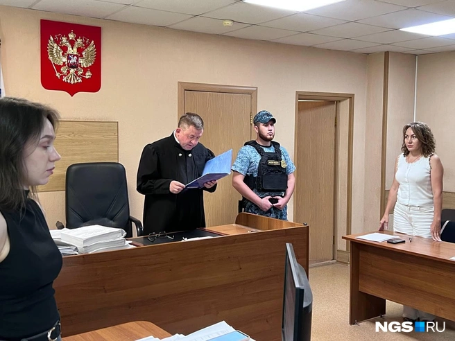 Обвиняемых приговорили к 3,5 годам лишения свободы в колонии общего режима каждого | Источник: Анна Скок / NGS.ru