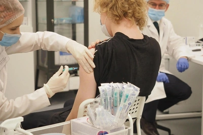 В больницы Ярославской области поступили вакцины от клещей