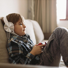 «Я позволяю сыну играть в видеоигры по 50 часов в неделю»