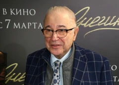 Брухунова в платочке, рыбалка, сын и дочь рядом: Евгений Петросян показал свой лучший день рождения