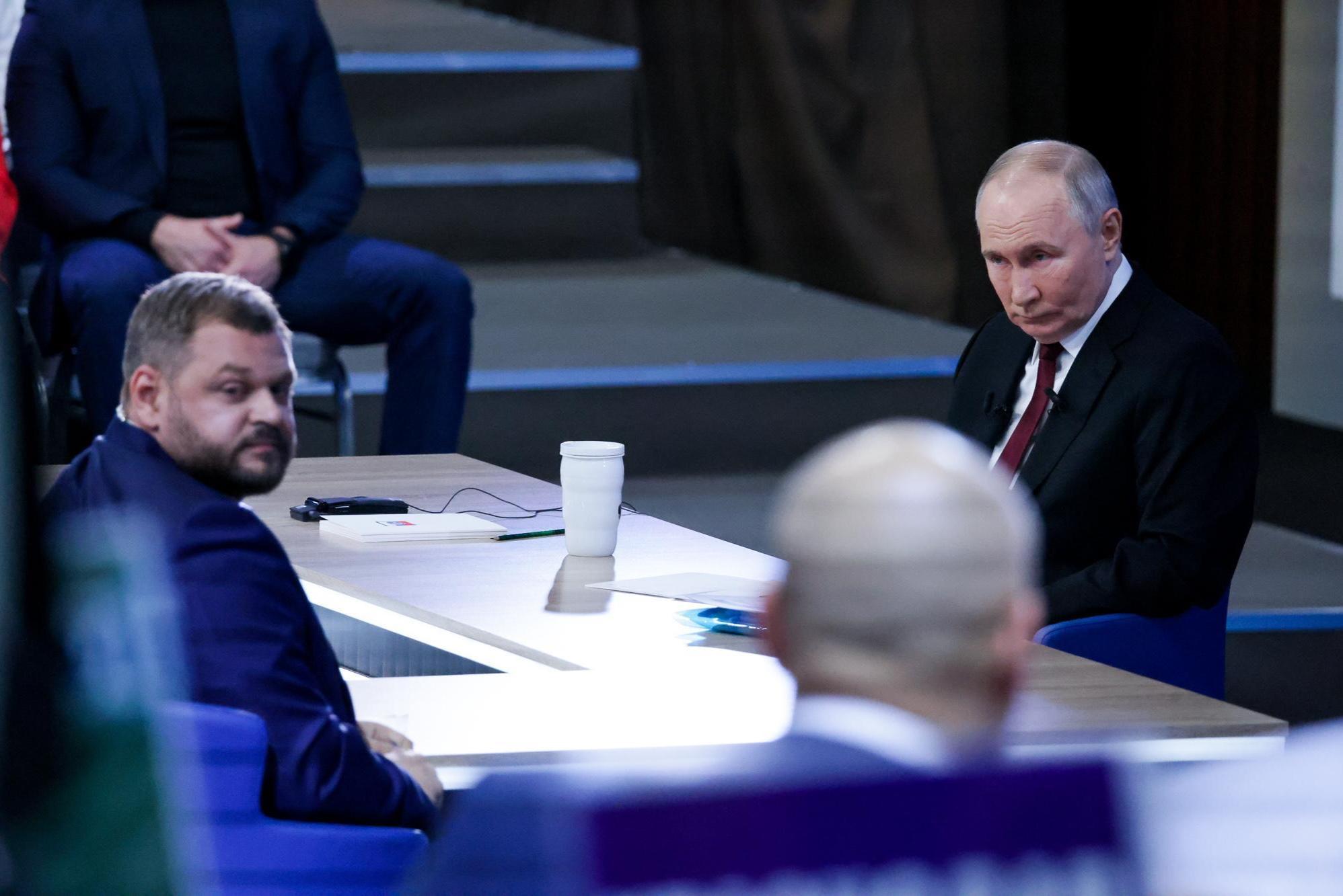 ����� ����� Max � ������ ��������� �����������: ����� ������� �� ������ ���������� ������� Wylsacom