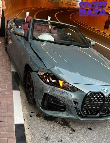 У BMW помялись часть капота и бампер | Источник: Baza / Telegram