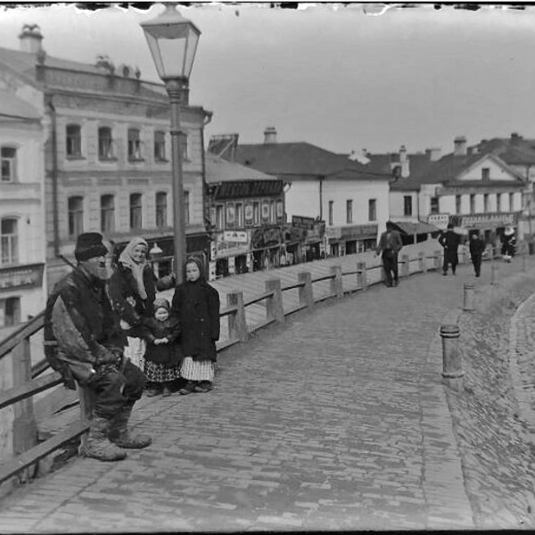 Вид на Почаинскую с Зеленского съезда | Источник: Виноградов З.З. / pastvu.com