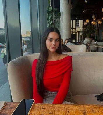 Источник: sofi_echevarria / Instagram.com (экстремистская организация, деятельность запрещена на территории РФ)