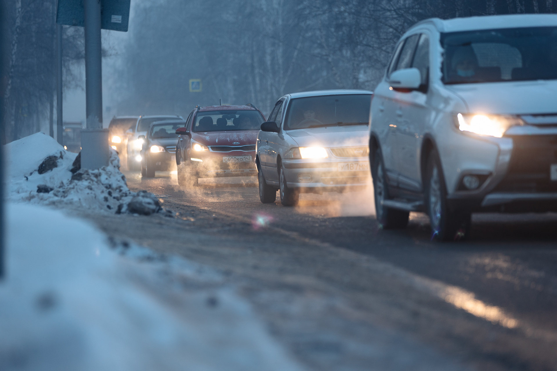 Ситуация на дорогах в Кемерово. Автодорога в объезд Кемерово. Снег в Украине.