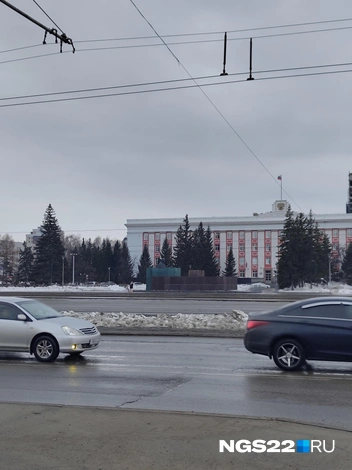 Площадь стала выглядеть пусто | Источник: Полина Шевчукова / NGS22.RU