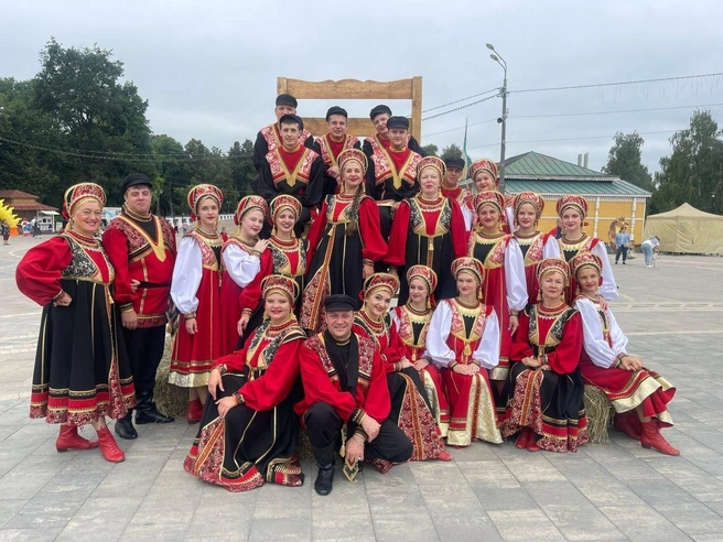 Жители Ярославля поддерживают ансамбль, собирая подписи под петицией. | Источник: ансамбль современной народной песни «Матаня»