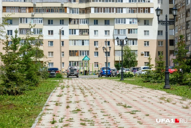 Проектировщики района даже и не думали, что когда-то случится очередной автомобильный бум