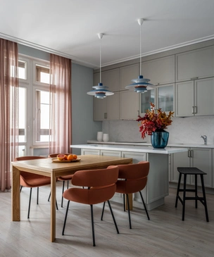 Квартира 100 м² в оттенках зелени, моря, песка и заката