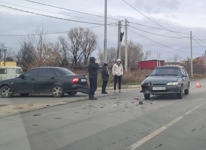 На Михайловском шоссе произошла авария | ya62.ru