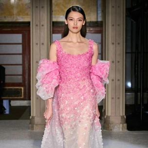 Казахстанка Лиза Хан закрыла показ Pamella Roland в Нью-Йорке