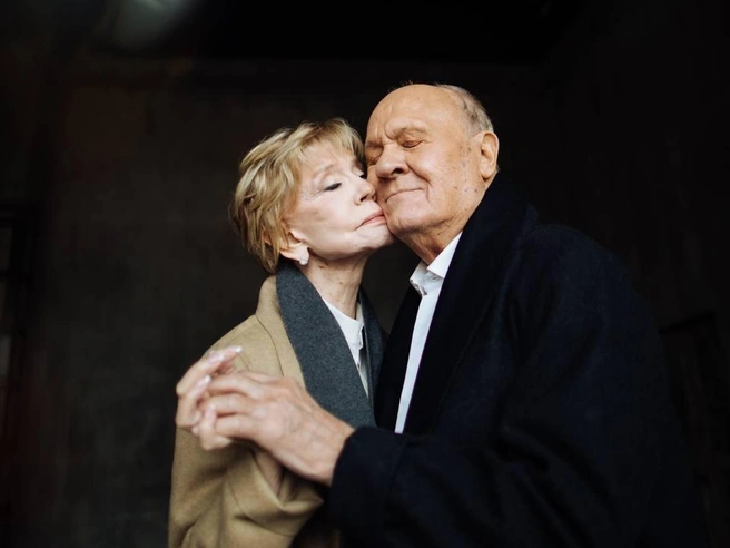 Вера Алентова скончалась сегодня в Москве в возрасте 83 лет. Владимир Меньшов ушел из жизни четырьмя годами ранее | Источник: ЮЛИЯ МЕНЬШОВА / T.me