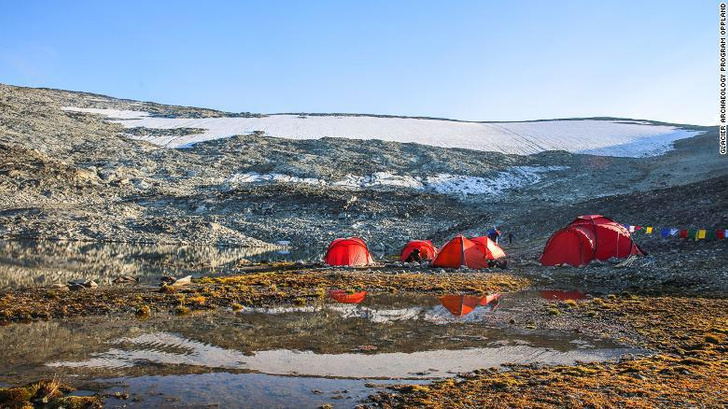 Привет от норвежской Золушки: археологи нашли пролежавший 3100 лет в леднике женский ботинок