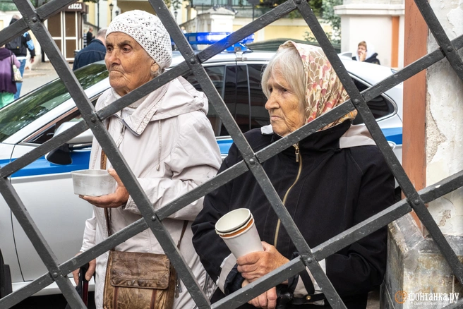 Гражданам сообщают об изменении размера выплат | Источник: Михаил Огнев / FONTANKA.RU