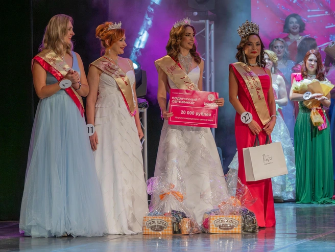 На снимке слева направо: Кристина Свяжина, Елена Копылова, Ольга Корж и Татьяна Еремина. | Источник: Сергей Субботин