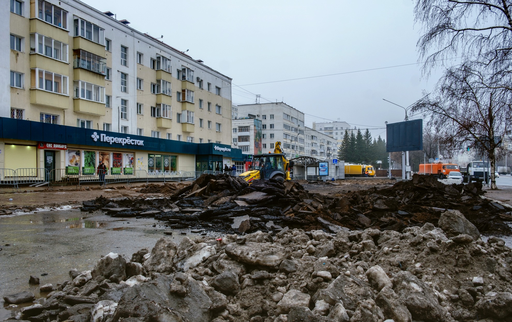 Кто и за какую сумму делает сквер возле кольца у Центрального рынка в Уфе -  2 апреля 2024 - УФА1.ру