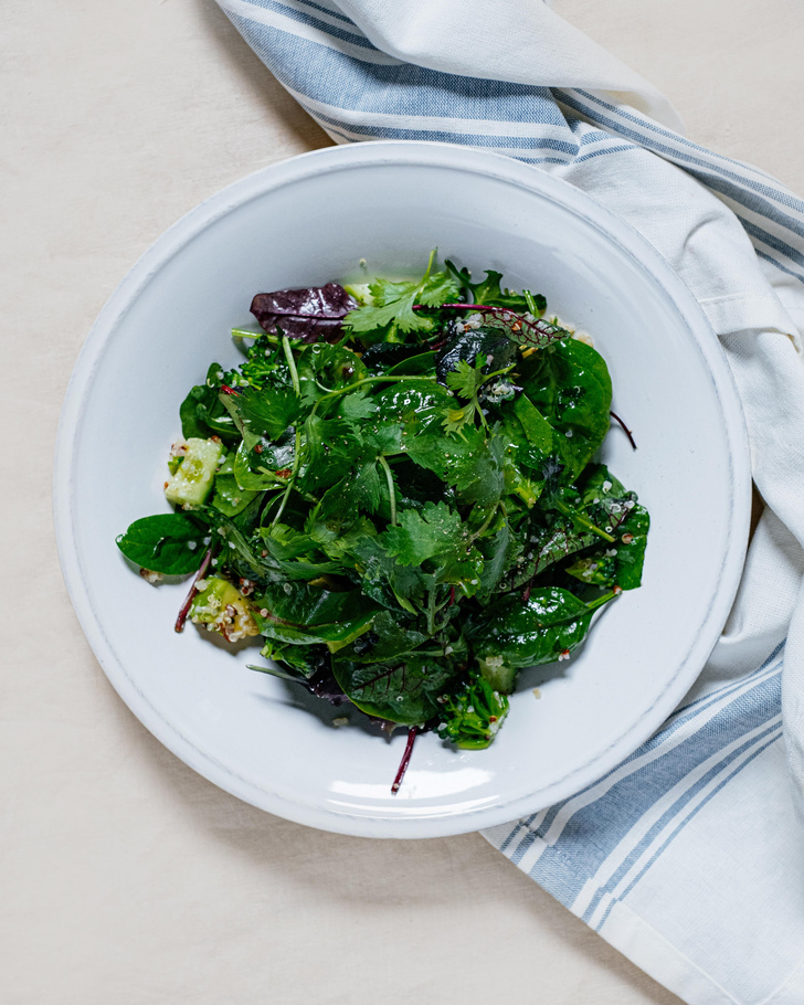 Летняя кухня: готовим аджапсандал и зеленый салат