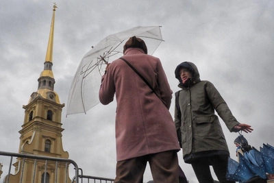 Низкое давление и холод: Петербург под циклоном