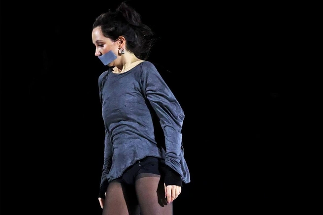 «Чтобы жертвы перестали быть невидимыми». Туктамышева исполнила номер, посвященный теме домашнего насилия